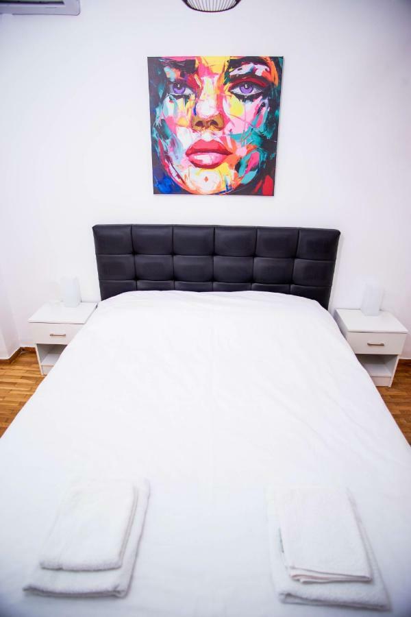 Thessaloniki Center Apartment On The Sea ภายนอก รูปภาพ